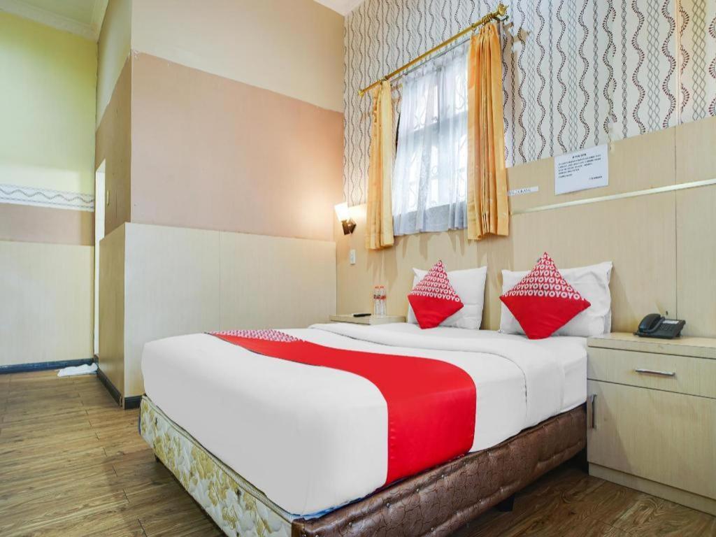 Oyo 1140 Hotel Tresya Tanjung Balai Tanjungbalai Exterior foto